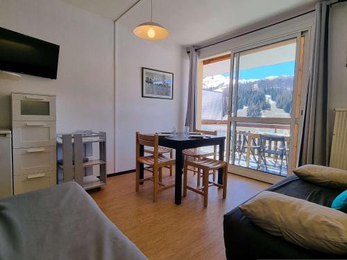 Appartement Le Dévoluy, 1 pièce, 5 personnes - FR-1-525-190