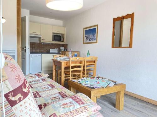 Appartement Le Dévoluy, 2 pièces, 4 personnes - FR-1-525-203