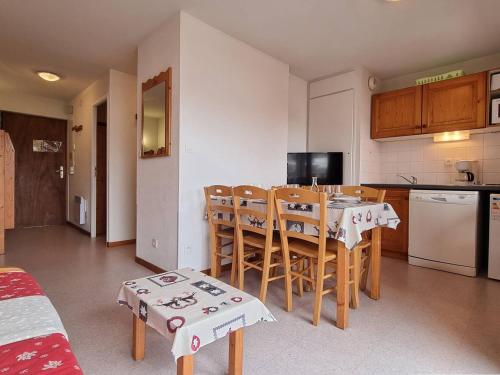 Appartement Le Dévoluy, 2 pièces, 6 personnes - FR-1-525-226