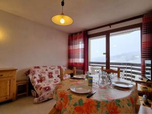 Appartement Le Dévoluy, 2 pièces, 6 personnes - FR-1-525-246