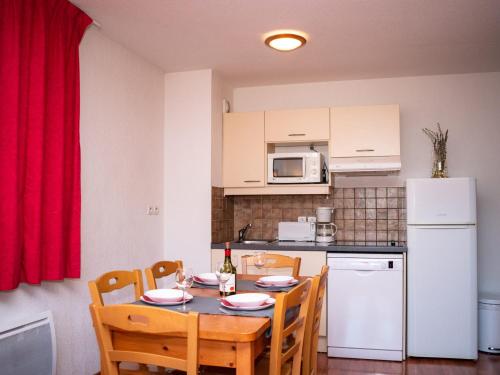 Appartement Le Dévoluy, 3 pièces, 6 personnes - FR-1-504-503