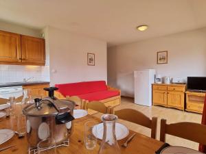 Appartement Le Dévoluy, 4 pièces, 10 personnes - FR-1-525-216