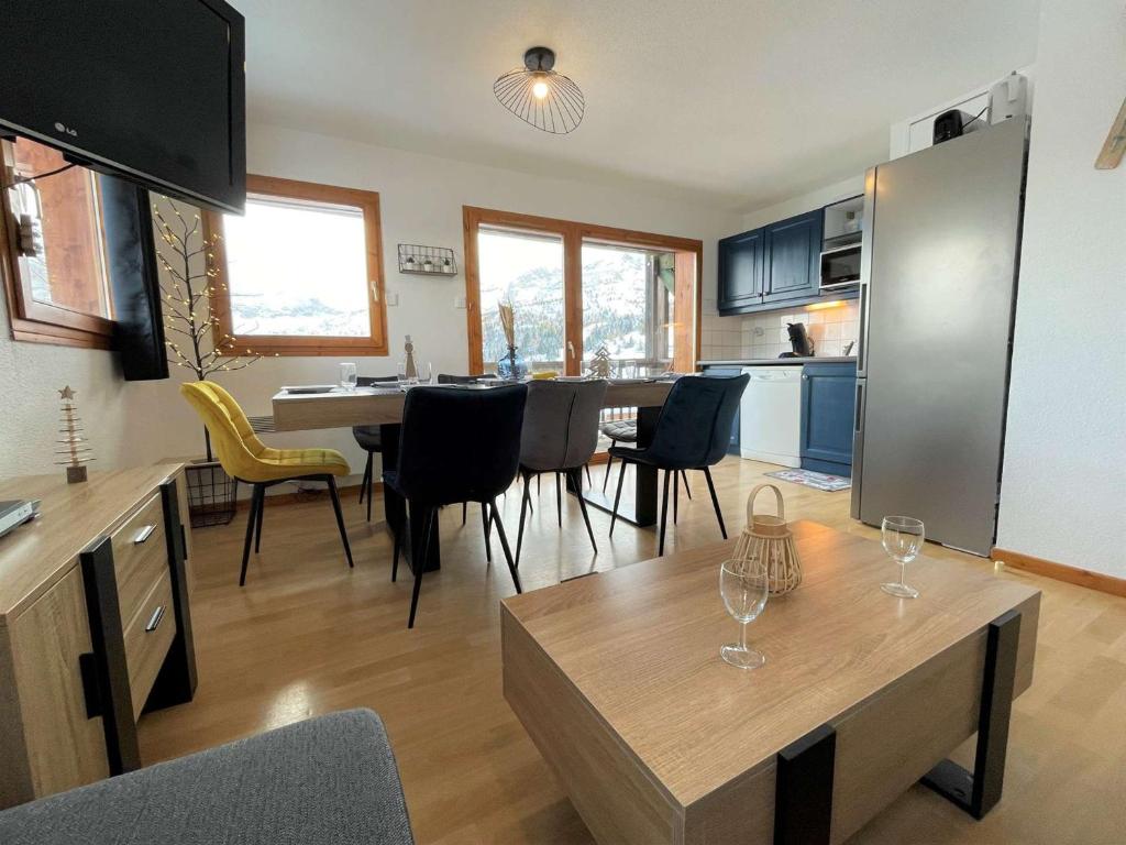 Appartement Le Dévoluy, 4 pièces, 10 personnes - FR-1-525-248 APPARTEMENT 53 3 Impasse de la Berche, 05250 Le Dévoluy