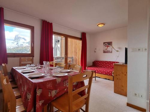 Appartement Le Dévoluy, 4 pièces, 8 personnes - FR-1-525-179