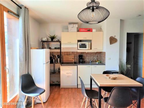 Appartement Le Dévoluy, 4 pièces, 9 personnes - FR-1-504-644