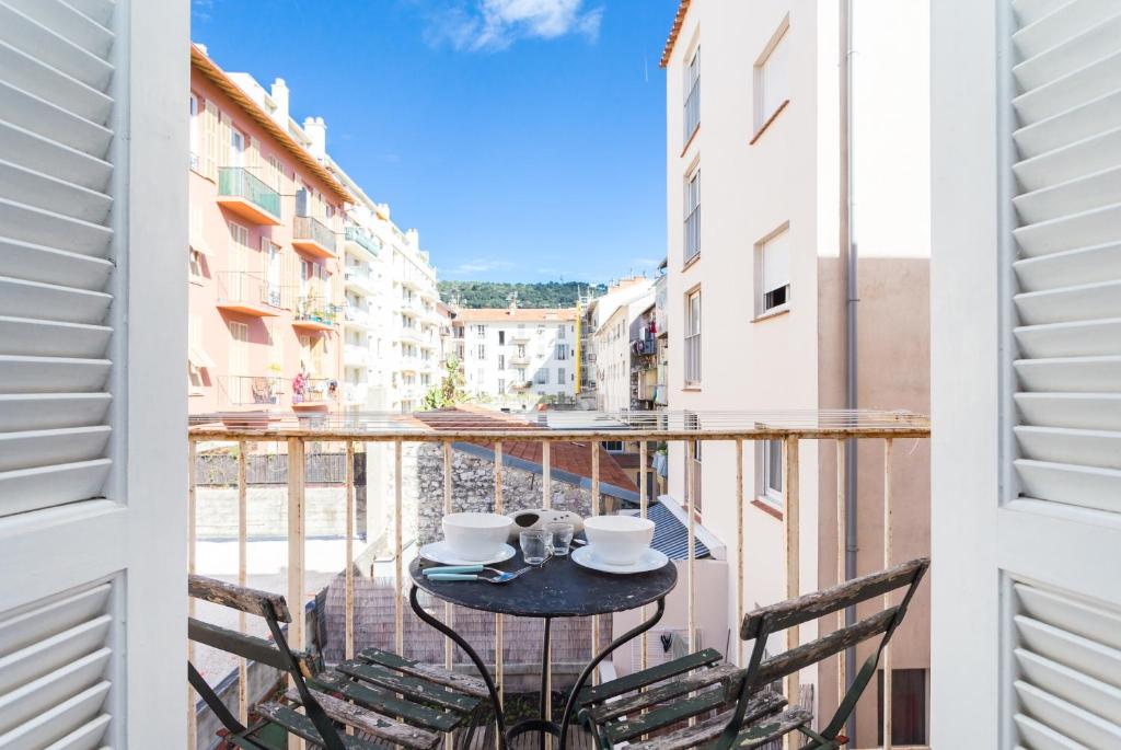 Appartement le Fighiéra 8 Rue de Orestis, 06300 Nice