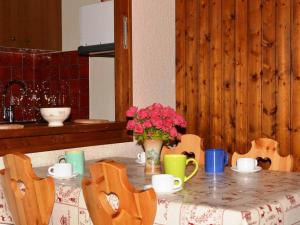 Appartement Le Grand-Bornand, 1 pièce, 4 personnes - FR-1-241-56