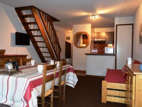 Appartement Le Grand-Bornand, 1 pièce, 6 personnes - FR-1-241-5