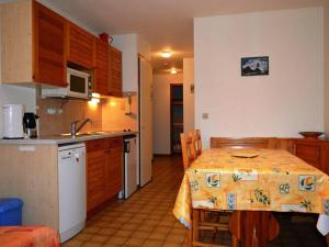 Appartement Le Grand-Bornand, 2 pièces, 6 personnes - FR-1-241-11