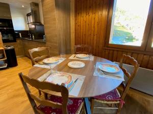 Appartement Le Grand-Bornand, 2 pièces, 6 personnes - FR-1-241-186