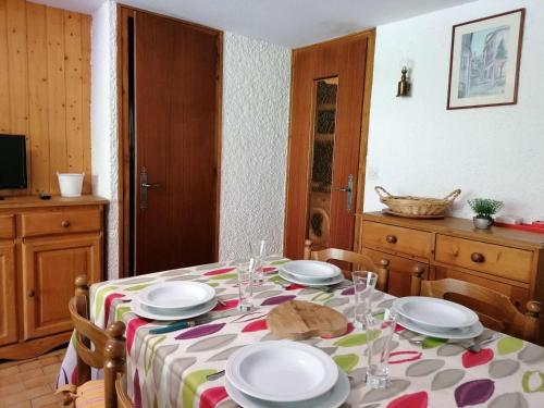 Appartement Le Grand-Bornand, 3 pièces, 6 personnes - FR-1-241-240