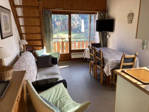 Appartement Le Grand-Bornand, 3 pièces, 6 personnes - FR-1-458-148