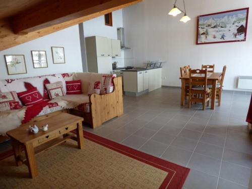 Appartement Le Grand-Bornand, 4 pièces, 8 personnes - FR-1-458-147