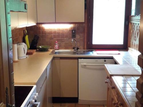 Appartement Le Grand-Bornand, 4 pièces, 8 personnes - FR-1-458-151