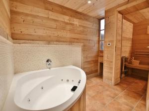 Appartement Le Grand-Bornand, 5 pièces, 6 personnes - FR-1-391-77
