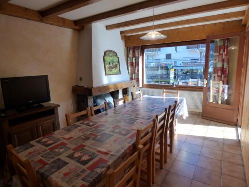 Appartement Le Grand-Bornand, 6 pièces, 11 personnes - FR-1-458-137