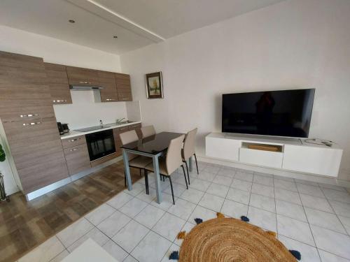 Appartement Le Grau d'Agde, 3 pièces, 4 personnes - FR-1-423-260
