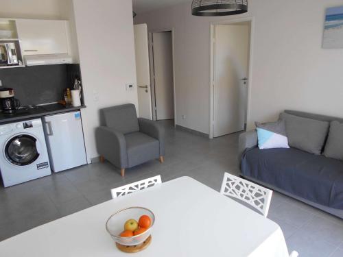 Appartement Le Grau-du-Roi, 2 pièces, 4 personnes - FR-1-250-175