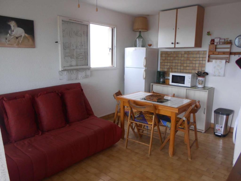 Appartement Le Grau-du-Roi, 2 pièces, 4 personnes - FR-1-250-180 199 AVENUE JEAN JAURES ENTREE H - 3EME ETAGE - N°182, 30240 Le Grau-du-Roi