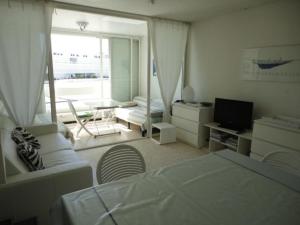 Appartement Le Grau-du-Roi, 2 pièces, 4 personnes - FR-1-250-213