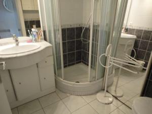 Appartement Le Grau-du-Roi, 2 pièces, 4 personnes - FR-1-250-213