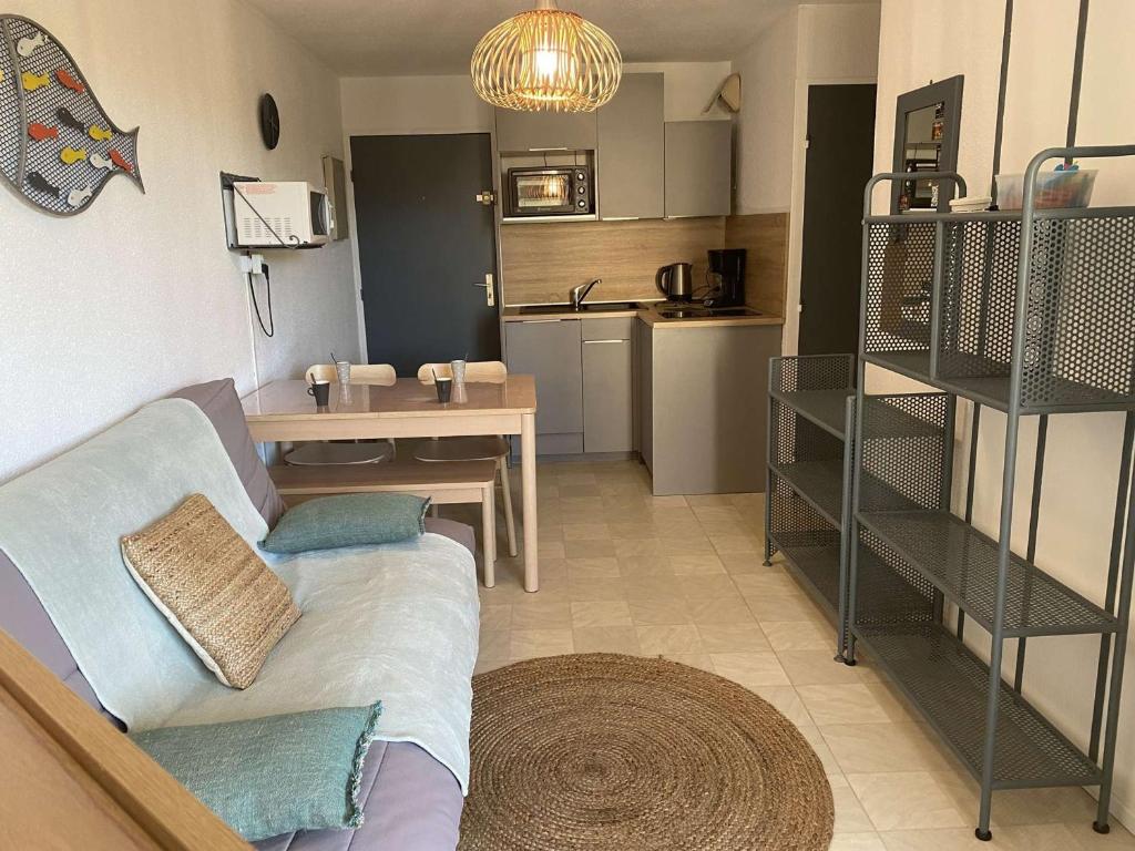 Appartement Le Grau-du-Roi, 2 pièces, 4 personnes - FR-1-250-233 571 RUE FOLCO DE BARONCELLI LE CALIFORNIE - 3EME ETAGE - N°138, 30240 Le Grau-du-Roi