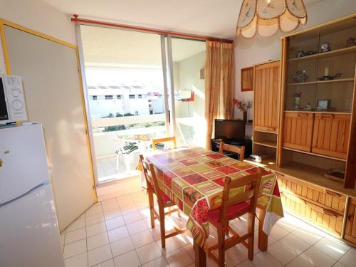 Appartement Le Grau-du-Roi, 2 pièces, 4 personnes - FR-1-307-10