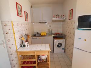 Appartement Le Grau-du-Roi, 2 pièces, 4 personnes - FR-1-307-10