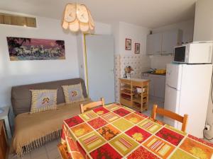 Appartement Le Grau-du-Roi, 2 pièces, 4 personnes - FR-1-307-10