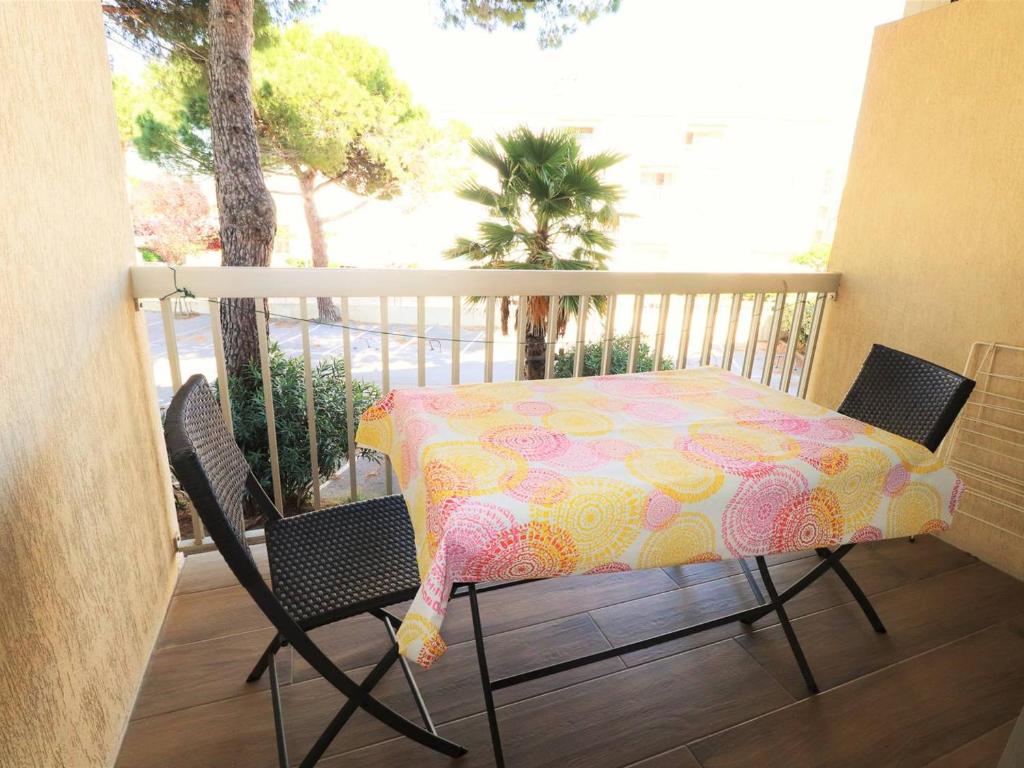 Appartement Le Grau-du-Roi, 2 pièces, 4 personnes - FR-1-307-165 Av. du Palais de la Mer Rés. Los Amigos 1 Entrée El Sombrero n°35 Garage n°236, 30240 Le Grau-du-Roi