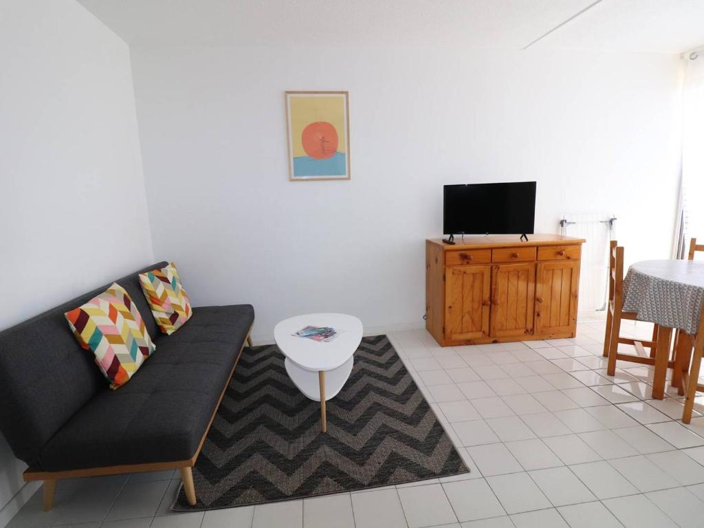 Appartement Le Grau-du-Roi, 2 pièces, 4 personnes - FR-1-307-203 368 Av. Jean-Jaurès Rés. Les Voiles D'or Entrée Génois A, 3e étage n°184 Pk n°763, 30240 Le Grau-du-Roi