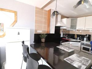 Appartement Le Grau-du-Roi, 2 pièces, 4 personnes - FR-1-307-221