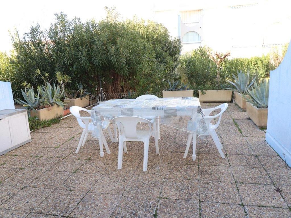 Appartement Appartement Le Grau-du-Roi, 2 pièces, 5 personnes - FR-1-307-105 Les Floralies 2 Les Hortensias - Avenue Du Palais De La Mer - 30240 Le Grau-du-Roi