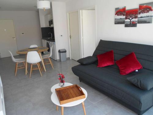 Appartement Le Grau-du-Roi, 2 pièces, 6 personnes - FR-1-250-200