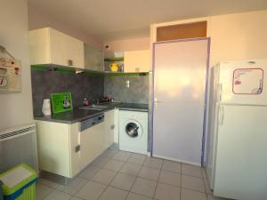 Appartement Le Grau-du-Roi, 2 pièces, 6 personnes - FR-1-307-147