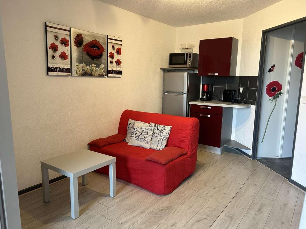 Appartement Appartement Le Grau-du-Roi, 2 pièces, 7 personnes - FR-1-250-3 Appartement NÂ°93 B 2Eme Etage - 110 Rue Pierre Brossolette - 30240 Le Grau-du-Roi