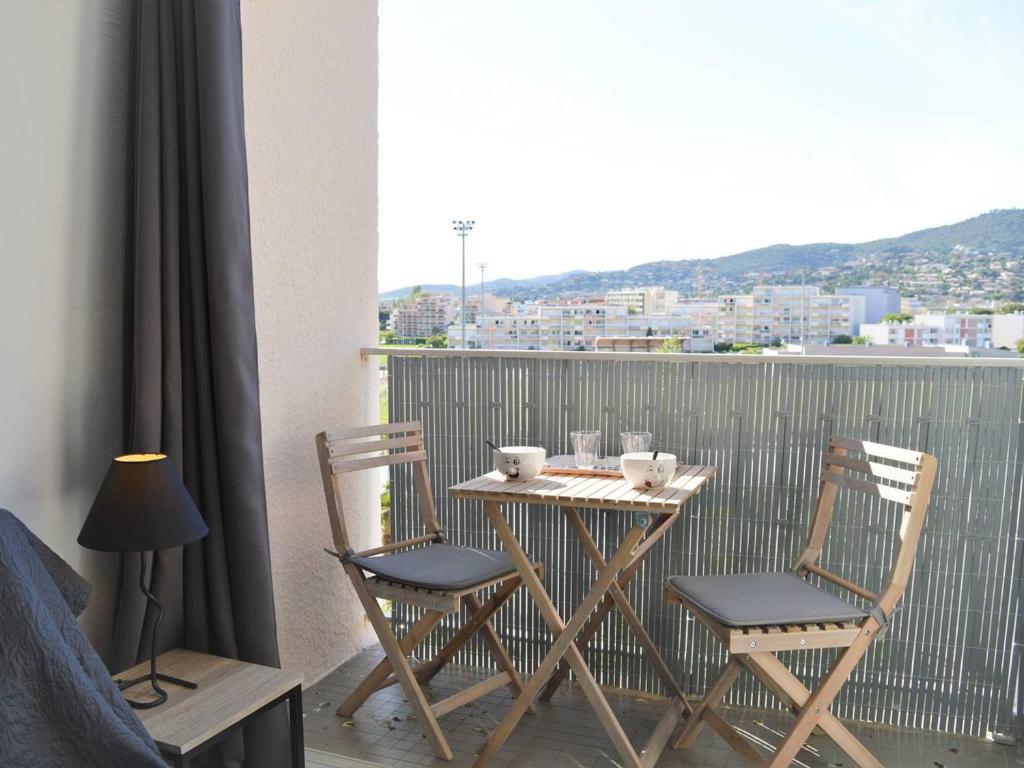 Appartement Le Lavandou, 1 pièce, 2 personnes - FR-1-251-391 Batiment 5 - Appartement N°75 - 5EME étage - AVENUE DU PRESIDENT VINCENT AURIOL, 83980 Le Lavandou