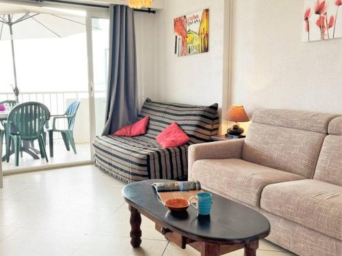 Appartement Le Lavandou, 1 pièce, 3 personnes - FR-1-251-208