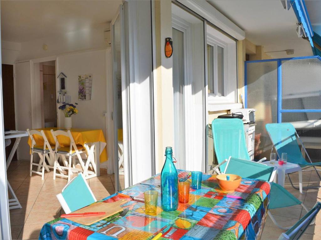 Appartement Appartement Le Lavandou, 1 pièce, 3 personnes - FR-1-251-346 Batiment MIMOSAS -Entrée C- Appartement N°- 1er ét AVENUE DES ILAIRES 83980 Le Lavandou