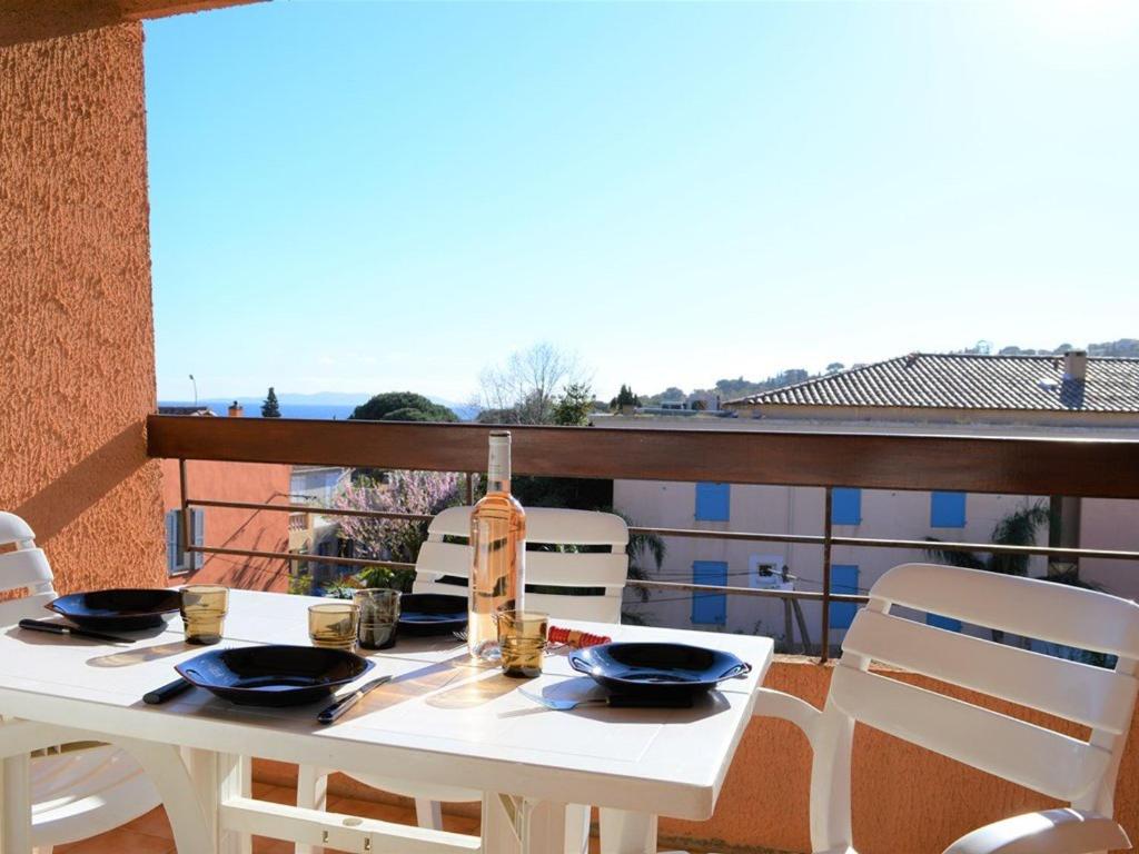 Appartement Le Lavandou, 1 pièce, 4 personnes - FR-1-251-230 Appartement NÂ°20 - 2 Impasse De L'Amandier -, 83980 Le Lavandou