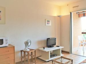 Appartement Le Lavandou, 1 pièce, 4 personnes - FR-1-251-230