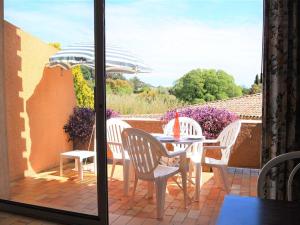 Appartement Le Lavandou, 1 pièce, 4 personnes - FR-1-251-240