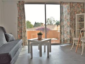 Appartement Appartement Le Lavandou, 1 pièce, 4 personnes - FR-1-251-240 Batiment Lavande - Appartement NÂ° 34 - Chemin De La Fouasse - 83980 Le Lavandou Provence-Alpes-Côte d\'Azur