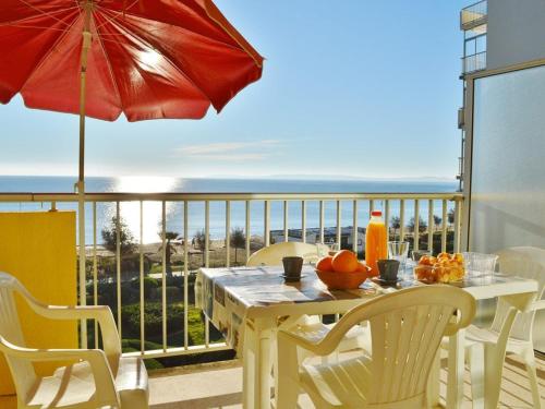 Appartement Le Lavandou, 1 pièce, 4 personnes - FR-1-251-251