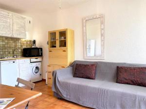 Appartement Le Lavandou, 1 pièce, 4 personnes - FR-1-251-422