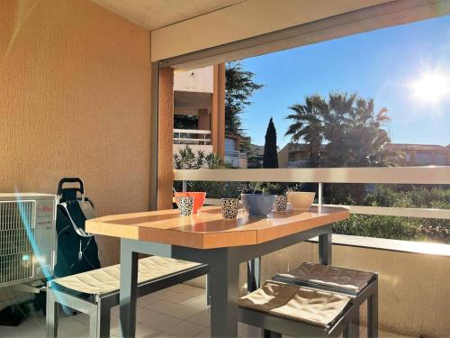 Appartement Le Lavandou, 1 pièce, 4 personnes - FR-1-251-431