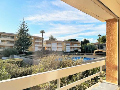 Appartement Le Lavandou, 1 pièce, 4 personnes - FR-1-251-431