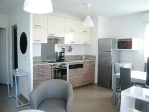 Appartement Le Lavandou, 2 pièces, 4 personnes - FR-1-251-122