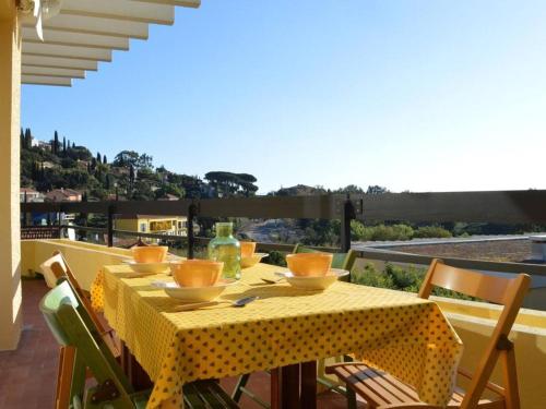 Appartement Le Lavandou, 2 pièces, 4 personnes - FR-1-251-174