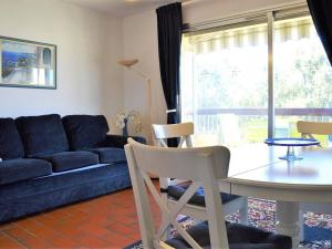 Appartement Le Lavandou, 2 pièces, 4 personnes - FR-1-251-200